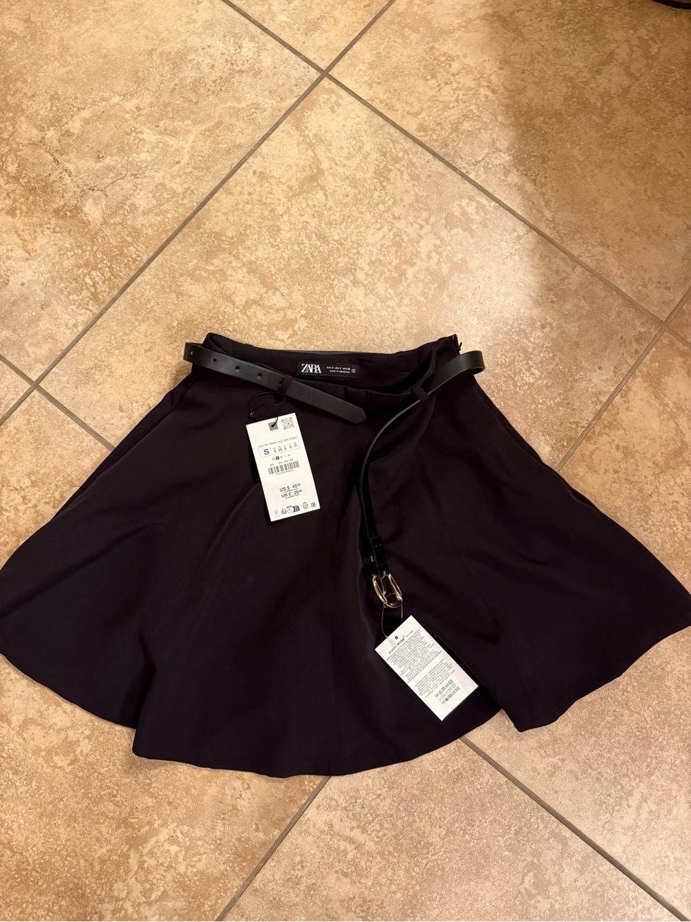 ZARA Black Circle Skater Mini Skirt with Belt